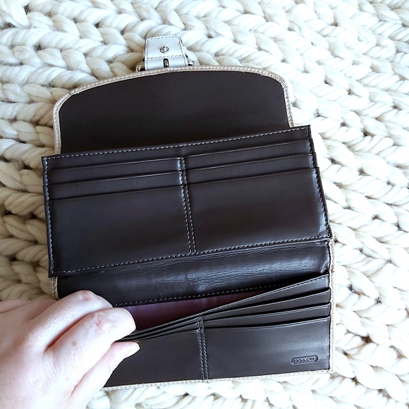 Coach Soho Gold & Brown Leather Wallet - Picture 9 of 10